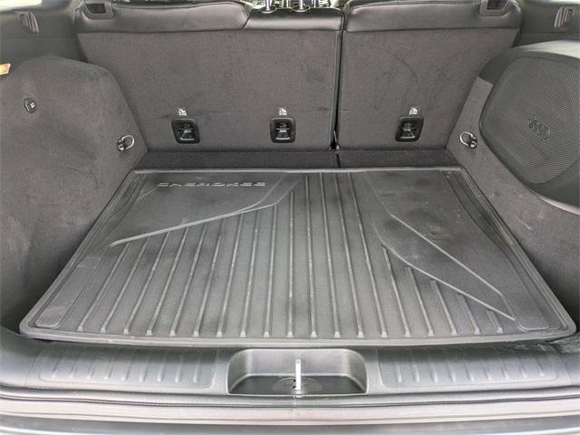 Photo of 2022 Hydro Blue Pearlcoat Jeep Cherokee
