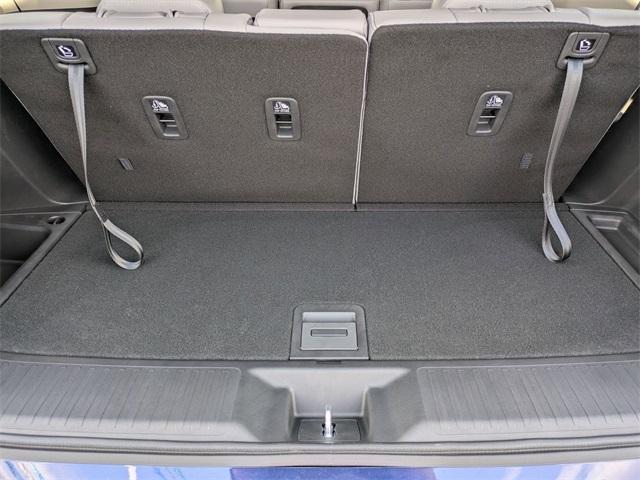 Photo of 2025 Obsidian Blue Pearl Honda Pilot