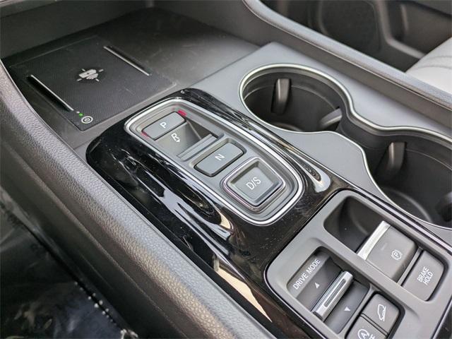 Photo of 2025 Obsidian Blue Pearl Honda Pilot