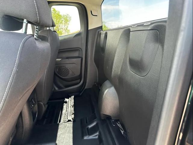 Photo of 2022 Black Chevrolet Colorado