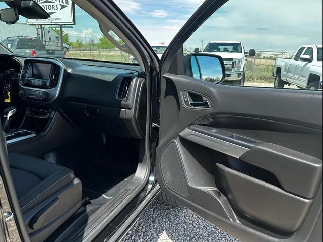 Photo of 2022 Black Chevrolet Colorado