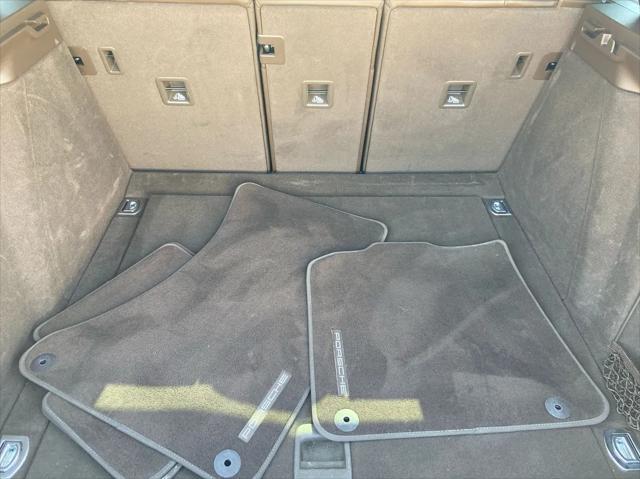 Photo of 2018 Beige Porsche Macan