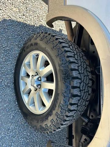 Photo of 2012 White Ford F-150