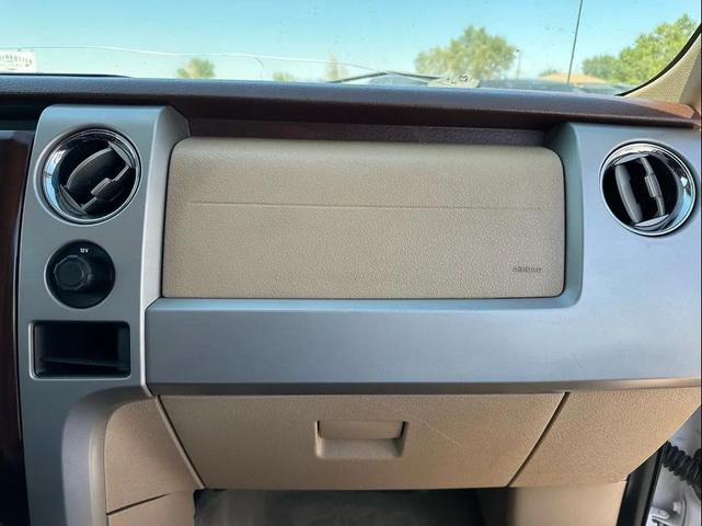 Photo of 2012 White Ford F-150
