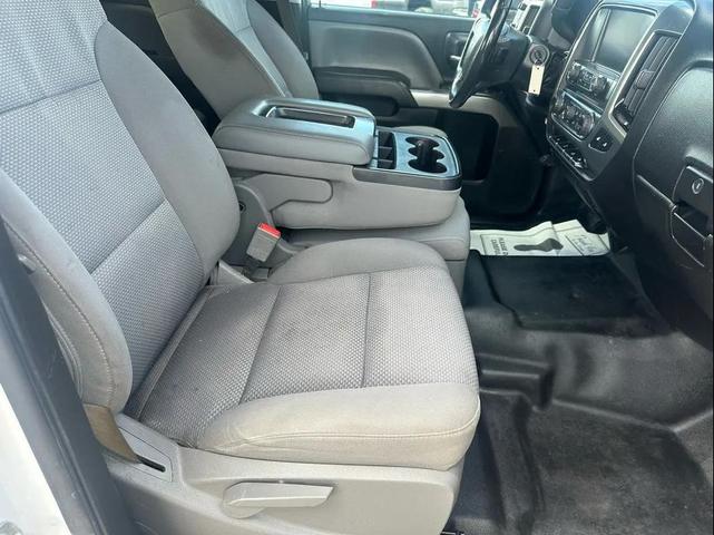 Photo of 2015 Summit White Chevrolet Silverado 2500