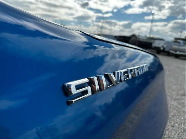 Photo of 2023 Glacier Blue Metallic Chevrolet Silverado 1500