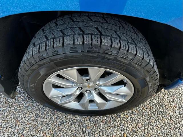 Photo of 2023 Glacier Blue Metallic Chevrolet Silverado 1500