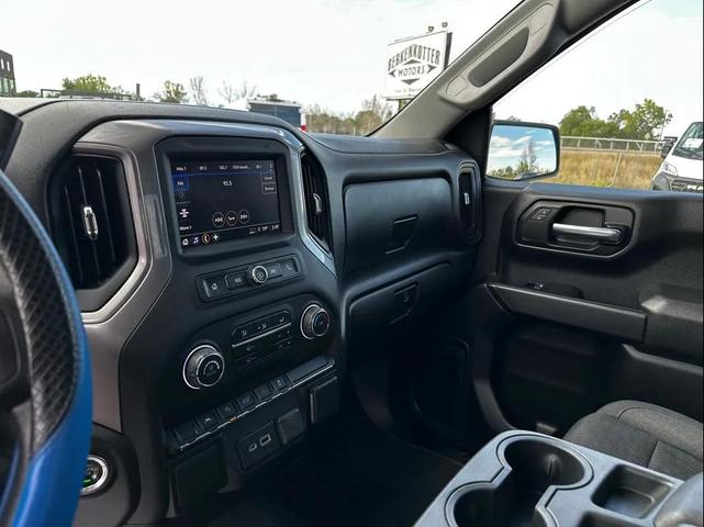 Photo of 2023 Glacier Blue Metallic Chevrolet Silverado 1500