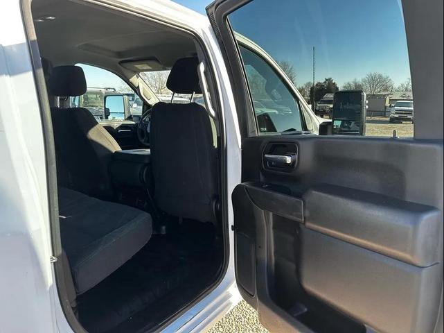 Photo of 2023 Summit White Chevrolet Silverado 3500