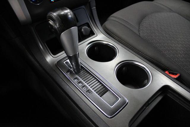 Photo of 2010 White Chevrolet Traverse