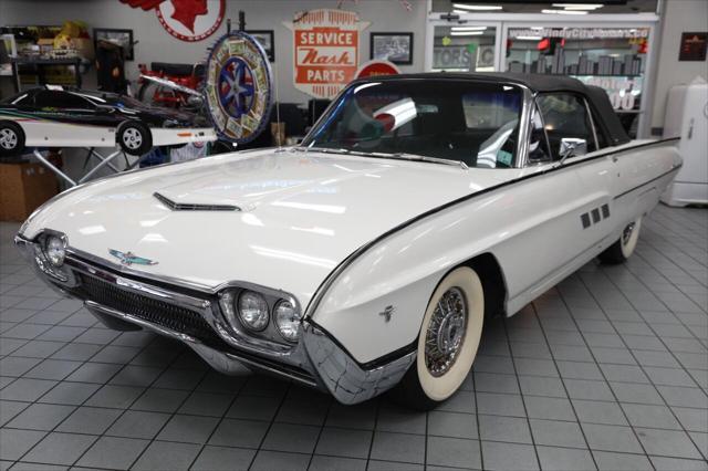 Photo of 1963 Corinthian White Ford Thunderbird