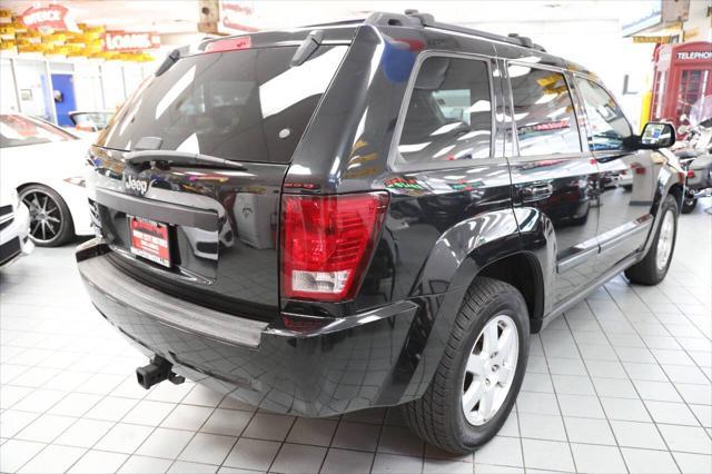 Photo of 2009 Brilliant Black Crystal Pearlcoat Jeep Grand Cherokee