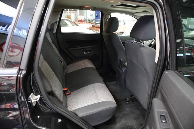 Photo of 2009 Brilliant Black Crystal Pearlcoat Jeep Grand Cherokee