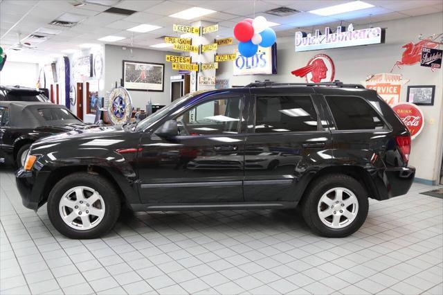 Photo of 2009 Brilliant Black Crystal Pearlcoat Jeep Grand Cherokee