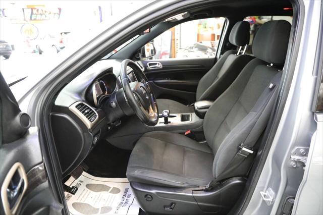 Photo of 2014 Billet Silver Metallic Clearcoat Jeep Grand Cherokee