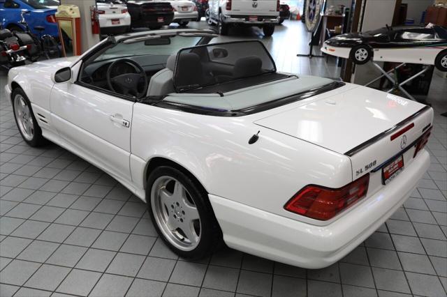 Photo of 2001 Glacier White Mercedes-Benz SL-Class