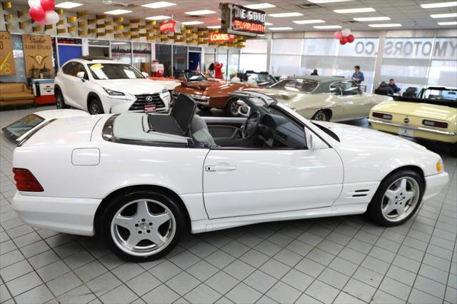 Photo of 2001 Glacier White Mercedes-Benz SL-Class