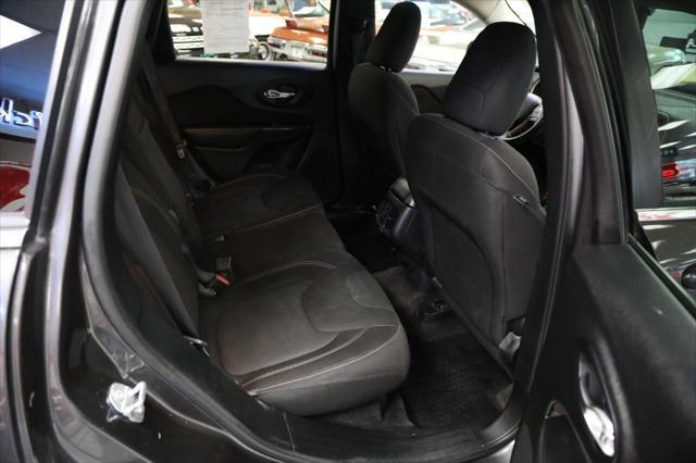 Photo of 2017 Charcoal Jeep Cherokee