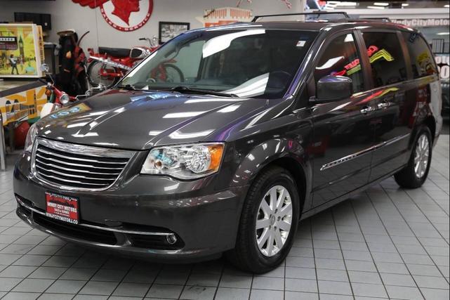 Photo of 2016 Charcoal Chrysler Town & Country