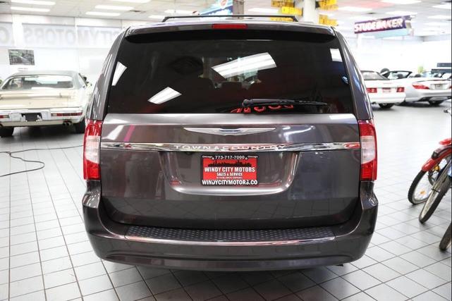 Photo of 2016 Charcoal Chrysler Town & Country