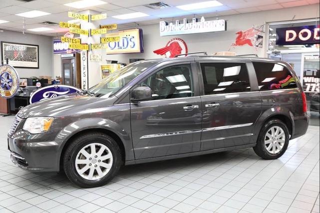 Photo of 2016 Charcoal Chrysler Town & Country