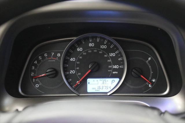 Photo of 2015 Classic Silver Metallic Toyota RAV4