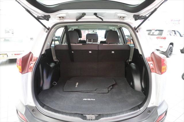 Photo of 2015 Classic Silver Metallic Toyota RAV4