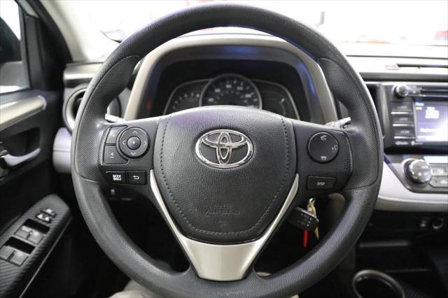 Photo of 2015 Classic Silver Metallic Toyota RAV4