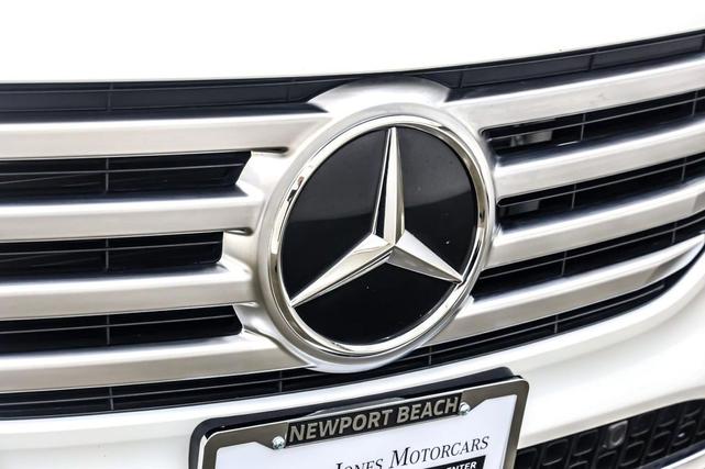 Photo of 2025 Polar White Mercedes-Benz GLB 250