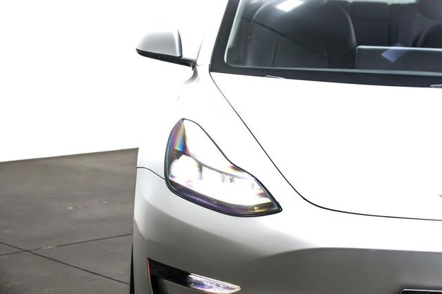 Photo of 2022 Pearl White Multi-Coat Tesla Model 3