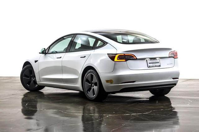 Photo of 2022 Pearl White Multi-Coat Tesla Model 3