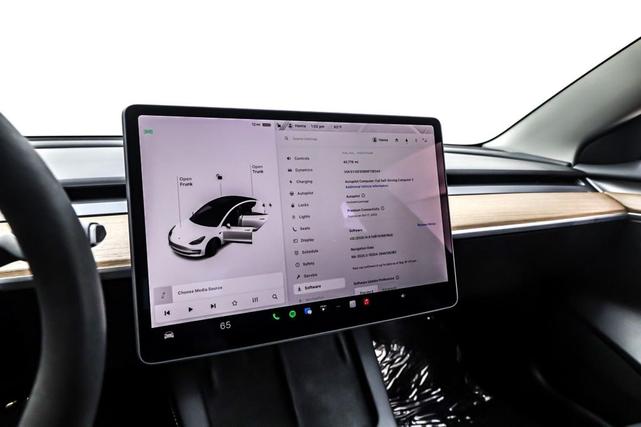 Photo of 2022 Pearl White Multi-Coat Tesla Model 3