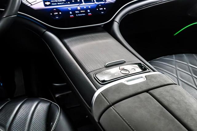 Photo of 2023 Obsidian Black Metallic Mercedes-Benz EQS 580
