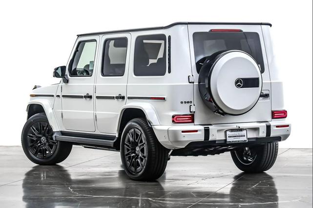 Photo of 2025 Polar White Mercedes-Benz G-Class