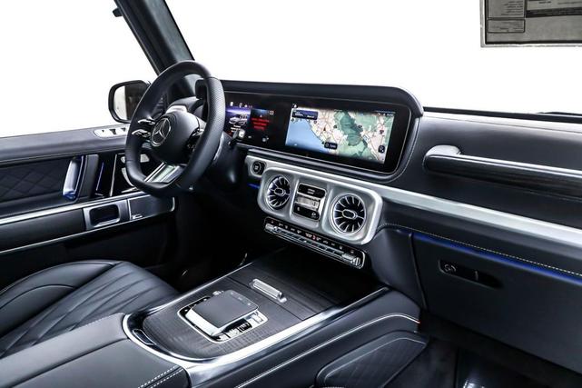 Photo of 2025 Polar White Mercedes-Benz G-Class