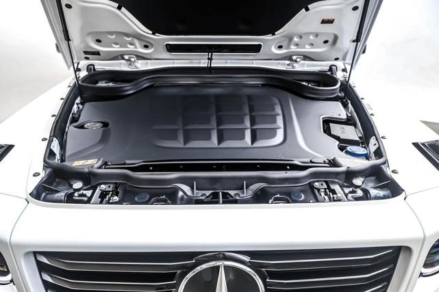 Photo of 2025 Polar White Mercedes-Benz G-Class