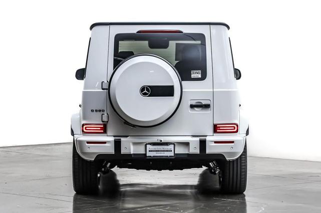 Photo of 2025 Polar White Mercedes-Benz G-Class