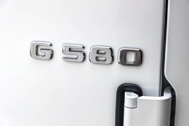Photo of 2025 Polar White Mercedes-Benz G-Class