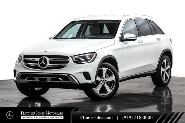 Photo of 2022 Polar White Mercedes-Benz GLC 300
