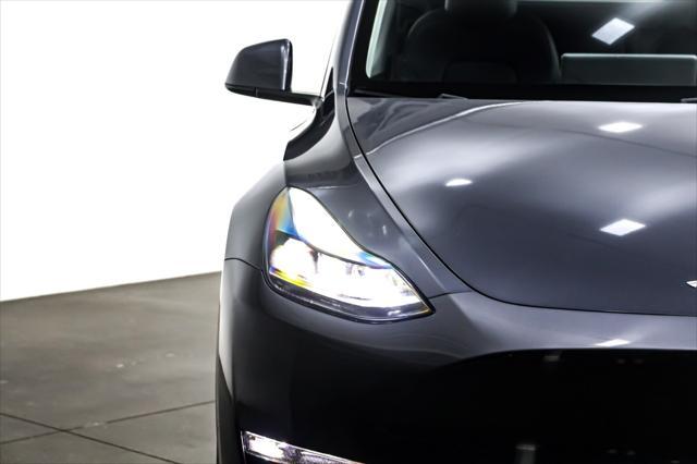 Photo of 2023 Midnight Silver Metallic Tesla Model Y