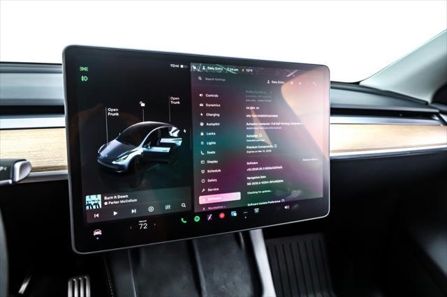 Photo of 2023 Midnight Silver Metallic Tesla Model Y