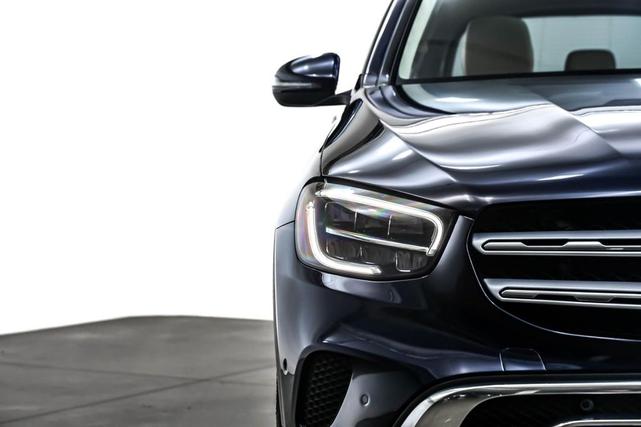 Photo of 2022 Lunar Blue Metallic Mercedes-Benz GLC 300