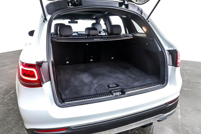 Photo of 2021 Polar White Mercedes-Benz GLC 300