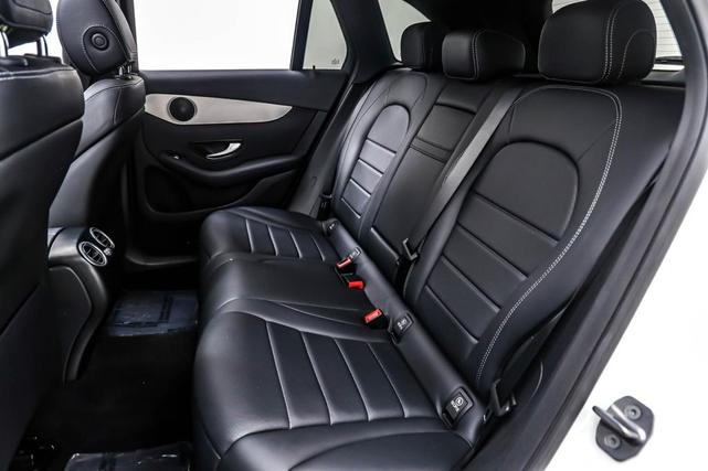 Photo of 2021 Polar White Mercedes-Benz GLC 300