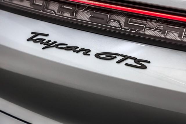 Photo of 2022 Dolomite Silver Metallic Porsche Taycan
