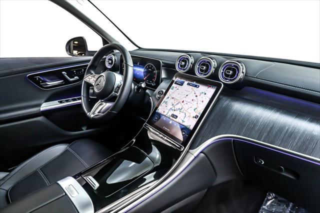 Photo of 2023 Polar White Mercedes-Benz GLC 300