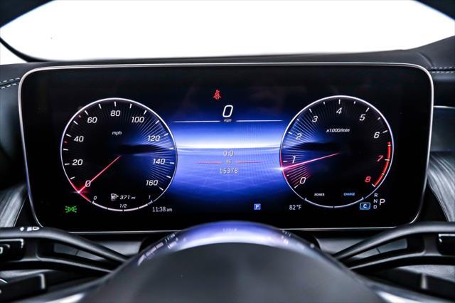 Photo of 2023 Polar White Mercedes-Benz GLC 300