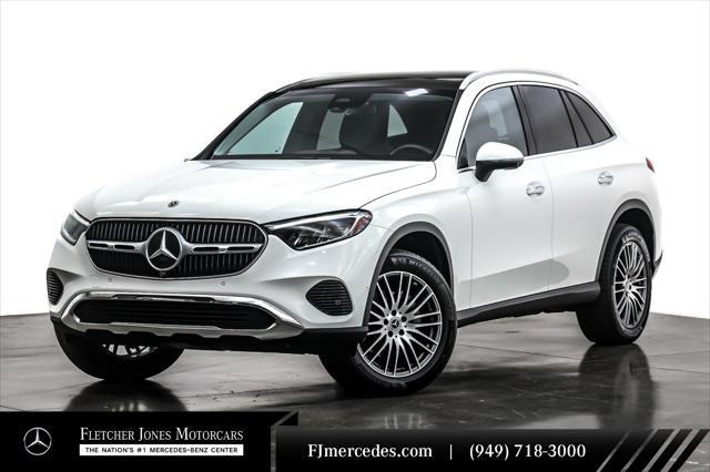 Photo of 2023 Polar White Mercedes-Benz GLC 300