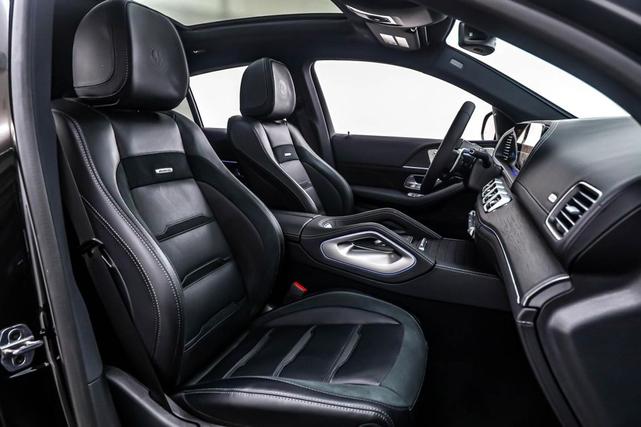 Photo of 2025 Obsidian Black Metallic Mercedes-Benz AMG GLE 53