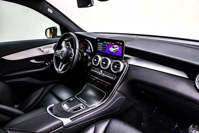 Photo of 2021 Polar White Mercedes-Benz GLC 300